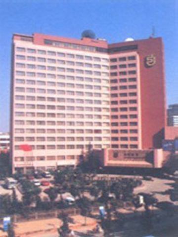 Hotel Golden Dragon à Kunming Extérieur photo