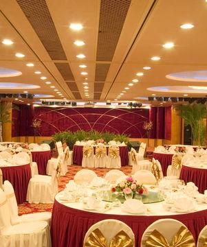Hotel Golden Dragon à Kunming Extérieur photo